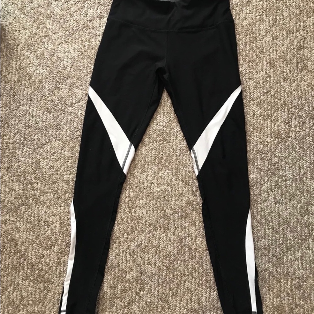 Woman’s Athletic Leggings